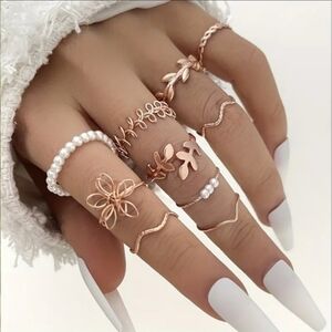 5/$20!! Set of 10 Bohemian rings in rose gold